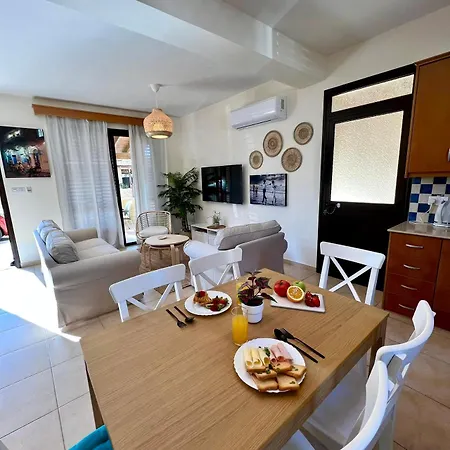 וילה Pervolina Countryside By The Sea *