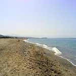 Pervolina Countryside By The Sea *