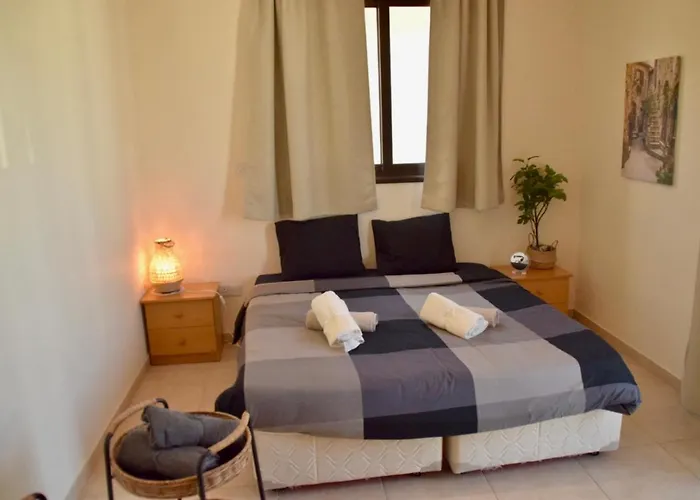 Pervolina Countryside By The Sea Perivolia