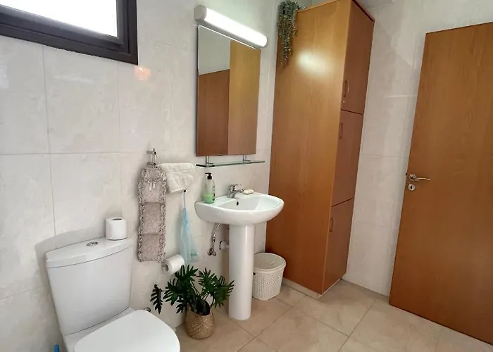 Pervolina Countryside By The Sea Villa *