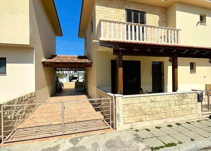 Pervolina Countryside By The Sea Villa