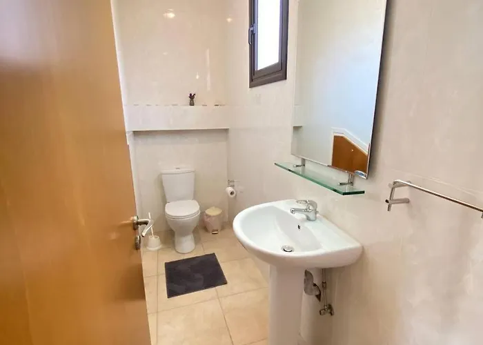 Pervolina Countryside By The Sea *